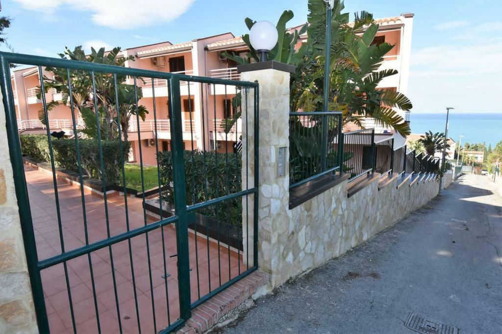 Cefalu Begonie House Apartment Exterior photo